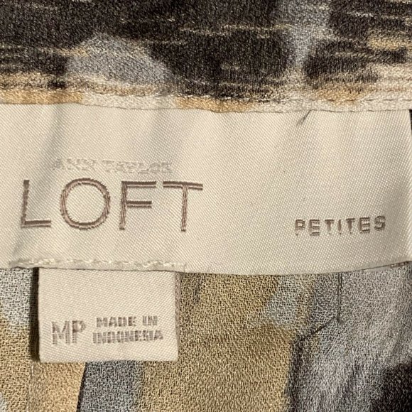 Ann Taylor Loft Med Petite Long Sleeve, Sheer Blouse - Picture 7 of 8